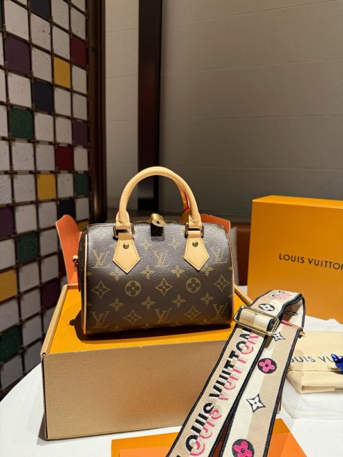 ルイヴィトン コピー ナノスピーディ モノグラム コンパクトフォルム ハンドバッグ ブラウン レディース