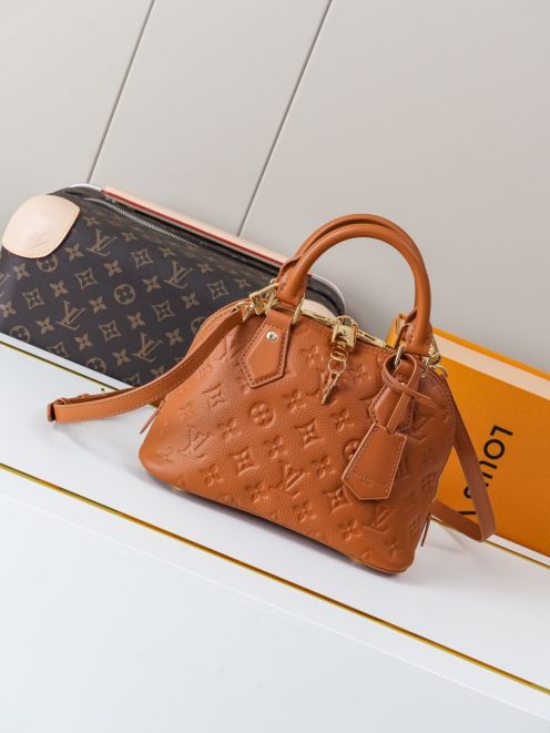 ルイヴィトン スーパーコピー ナノスピーディ エンボスモノグラム レザーミニボストンバッグ ブラウン レディース 新作