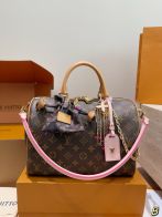 ルイヴィトン スーパーコピー ナノスピーディ モノグラム チャーム装飾 ミニボストンバッグ ブラウンピンク 人気モデル