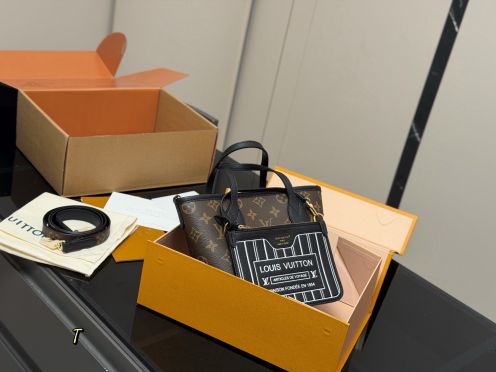 ルイヴィトン 並行輸入品 ナノスピーディ モノグラム ミニトートバッグ ブラック レディース おすすめ