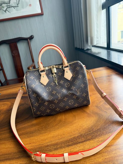 ルイヴィトン コピー ナノスピーディ モノグラム コンパクトバッグ ブラウン 人気モデル