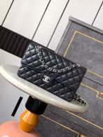 シャネル コピー ナノスピーディ クラシックフラップ キャビア調 チェーンショルダーバッグ ブラック レディース 通販