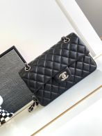 シャネル 並行輸入品 クラシックフラップ ラムスキン キルティング チェーンショルダーバッグ ブラック レディース 定番