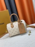 ルイヴィトン コピー アルマ コンパクトバッグ アイボリー モノグラムキャンバス ヌメ革コンビ 通販