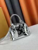 ルイヴィトン コピー アルマ ミニバッグ シルバー パテントモノグラム ミラー仕上げ レディース M11835 M53152 82717 90611