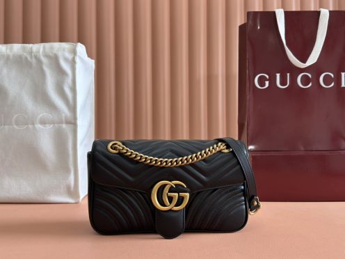 グッチ ハイブランド GGマーモント ミニショルダーバッグ ブラック キルティングチェーン 人気モデル 443497