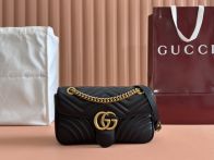 グッチ ハイブランド GGマーモント ミニショルダーバッグ ブラック キルティングチェーン 人気モデル 443497