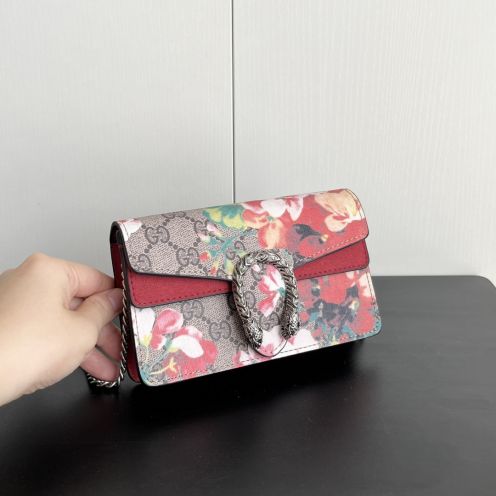 グッチ スーパーコピー ディオニュソス GGフローラ コンパクトバッグ マルチカラー レディース 新作 476432