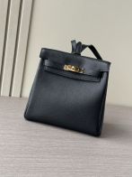 エルメス スーパーコピー 届く ケリー バックパック ブラック ゴールド金具 上品デザイン