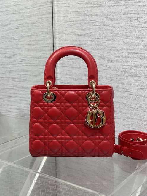 ディオール スーパーコピー 届く レディ ディオール ハンドバッグ レッド レザー キルティング 2WAY仕様 人気モデル