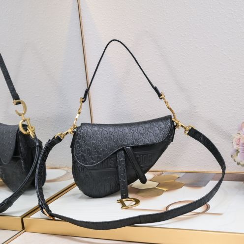 ディオール コピー サドル ショルダーバッグ コンパクトバッグ ブラック おすすめ 1035