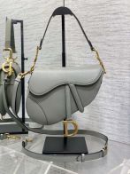 ディオール スーパーコピー サドル ショルダーバッグ グレーレザー ゴールド金具 人気モデル