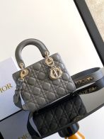 ディオール スーパーコピー 届く レディディオール コンパクトバッグ グレー カナージュステッチ ゴールド金具 M0538