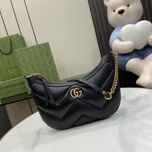 グッチ n級品 GGマーモント ショルダーバッグ ブラック レザー調 レディース 売れ筋 777263