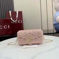 グッチ n級品 GGマーモント ミニバッグ ピンク ビジュー装飾 レディース 売れ筋 841290