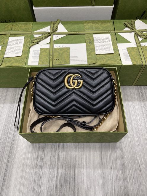 グッチ ハイブランド GGマーモント チェーンバッグ ブラック レディース 定番 447632