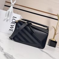 ロエベ n級品 パズル レザーコンビショルダーバッグ ブラック 通販