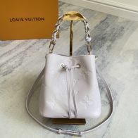 ルイヴィトン n級品 ネオノエ ミニバッグ アイボリー レディース 高品質レプリカ M25675