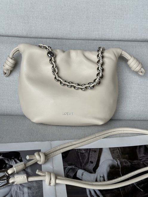 ロエベ n級品 フラメンコ ミニバッグ アイボリー レディース 高品質レプリカ