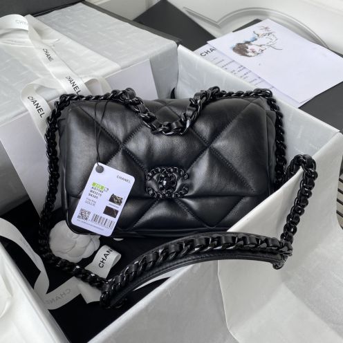 シャネル スーパーコピー 届く シャネル19 チェーンショルダーバッグ ブラック 定番