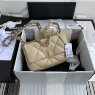 シャネル スーパーコピー 届く シャネル19 ミニバッグ ベージュ おすすめ