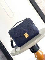 ルイヴィトン 並行輸入品 ポシェット・メティス 2WAYハンドバッグ ネイビー ゴールド金具 エンボスレザー 上品仕上げ M41487 M40780