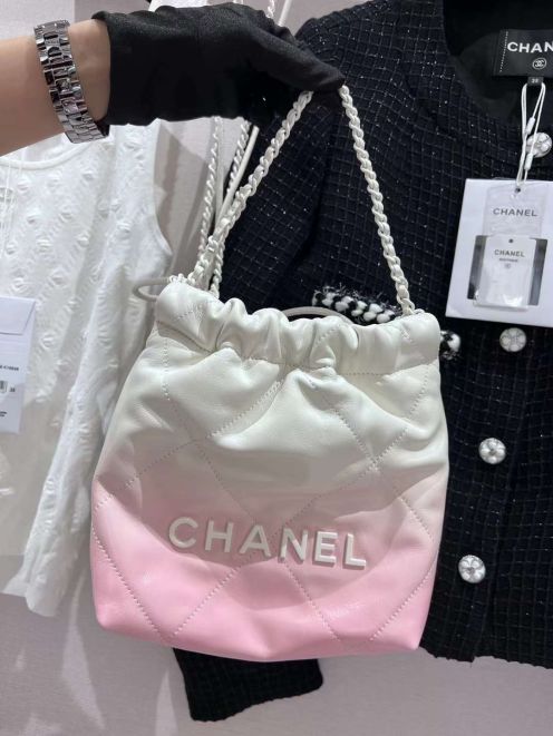 シャネル スーパーコピー シャネル22 ハンドバッグ グラデーションレザー ホワイトピンク チェーンショルダー