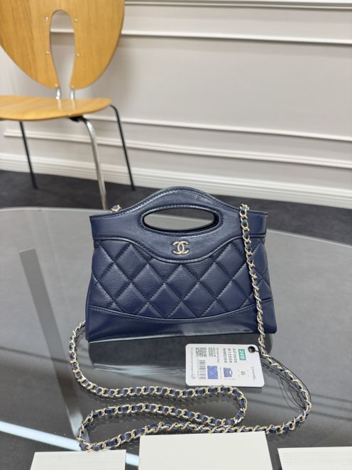 シャネル 並行輸入品 シャネル31 ミニバッグ ネイビー キルティングレザー 上品チェーン