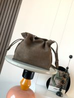 ロエベ スーパーコピー フラメンコ コンパクトバッグ トープ 巾着デザイン ミニバッグ 上質レザー仕様 9162