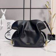 ロエベ n級品 フラメンコ ミニボストンバッグ ブラック 巾着デザイン 上質レザー ゴールド金具仕様 262666