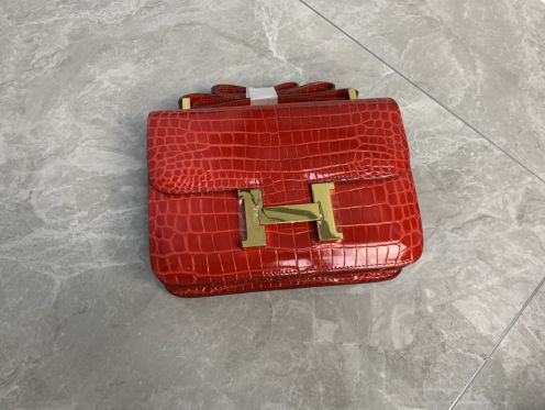 エルメス スーパーコピー コンスタンス クロコ型押しショルダーバッグ レッド ゴールド金具 上質レザー