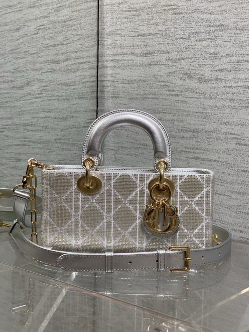 ディオール スーパーコピー レディディオール 2WAYミニバッグ シルバー カナージュ刺繍 ゴールド金具 上品デザイン