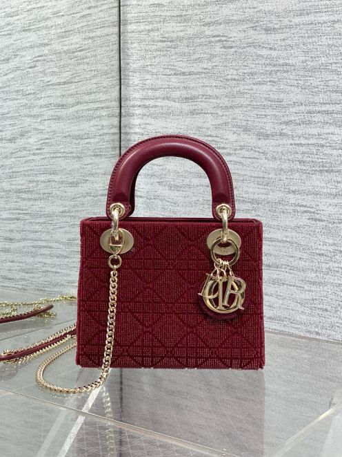 ディオール スーパーコピー レディディオール ミニバッグ レッド カナージュ刺繍 ゴールド金具 華やかデザイン