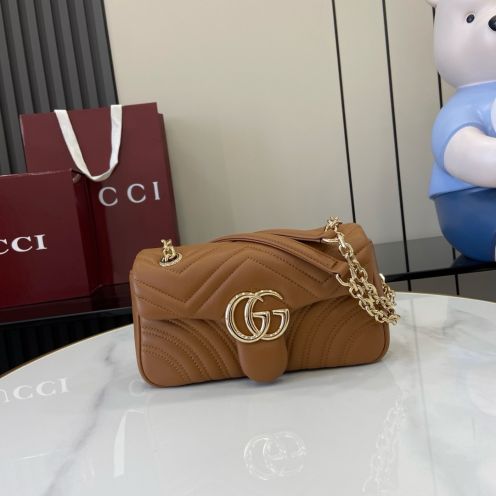 グッチ スーパーコピー 届く GGマーモント コンパクトバッグ ブラウン キルティングチェーンショルダー 837280