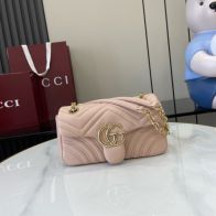 グッチ スーパーコピー GGマーモント コンパクトバッグ ピンクベージュ キルティングチェーンショルダー 837280