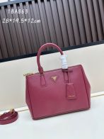 プラダ 並行輸入品 ガレリア ハンドバッグ ピンク サフィアーノ調レザー 上品デザイン 1BA863