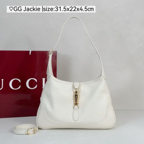 グッチ 並行輸入品 ジャッキー1961 ショルダーバッグ アイボリー レザー調 ゴールド金具 上品デザイン 863136