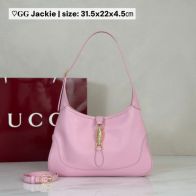 グッチ n級品 ジャッキー1961 ショルダーバッグ ピンク レザー調 ゴールド金具 上品デザイン 863136