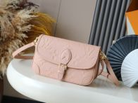 ルイヴィトン 並行輸入品 モノグラムアンプラント ミニショルダーバッグ ライトピンク 型押し フラップデザイン M2A335