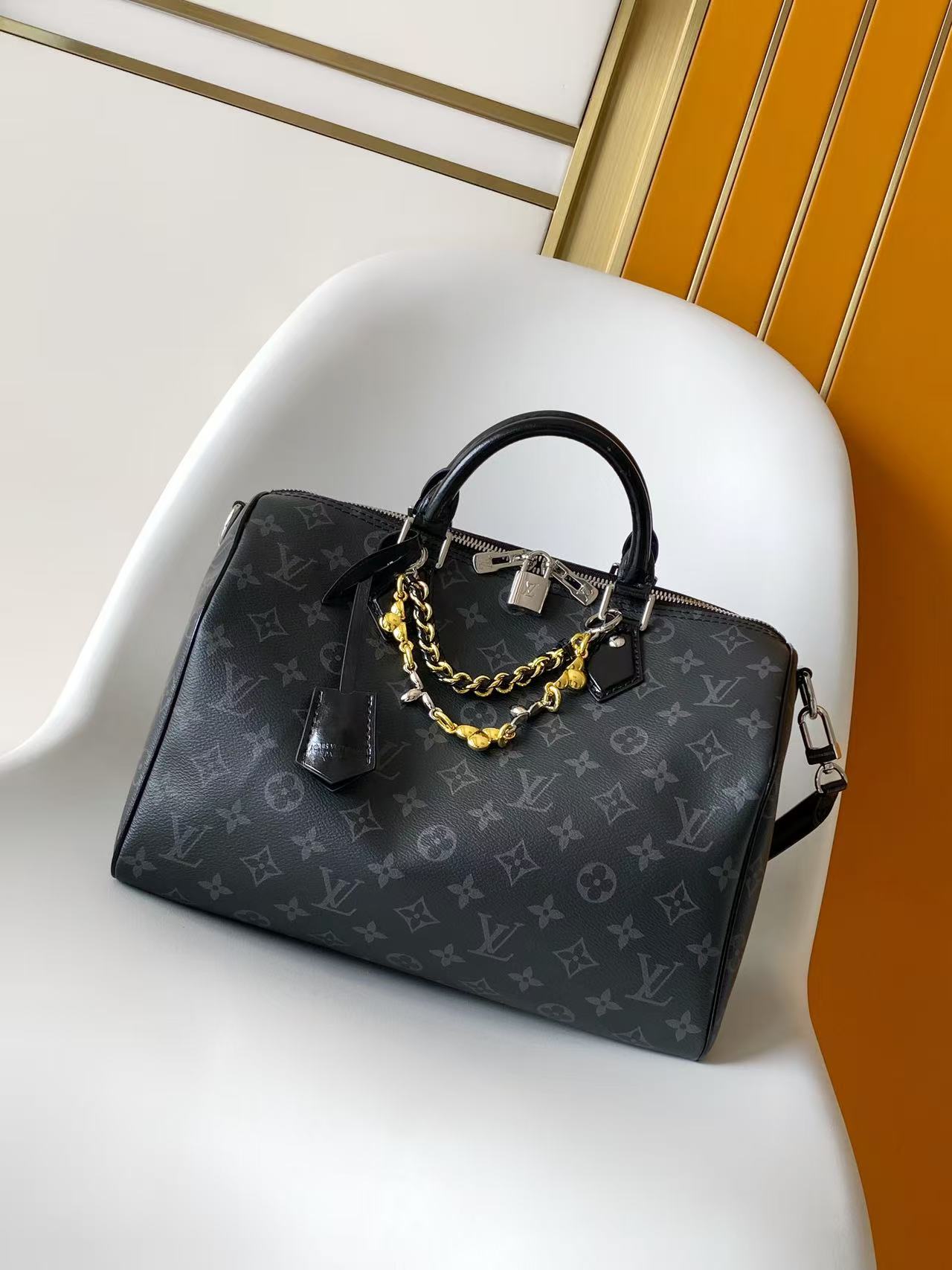 ルイヴィトン 並行輸入品 ナノスピーディ モノグラムエクリプス ブラック チェーン装飾 ミニボストンバッグ_1