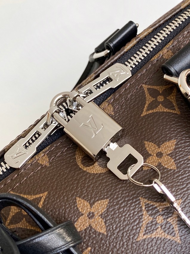 ルイヴィトン スーパーコピー ナノスピーディ モノグラム ブラウン ブラックレザー タッセル装飾 コンパクトボストンバッグ_4