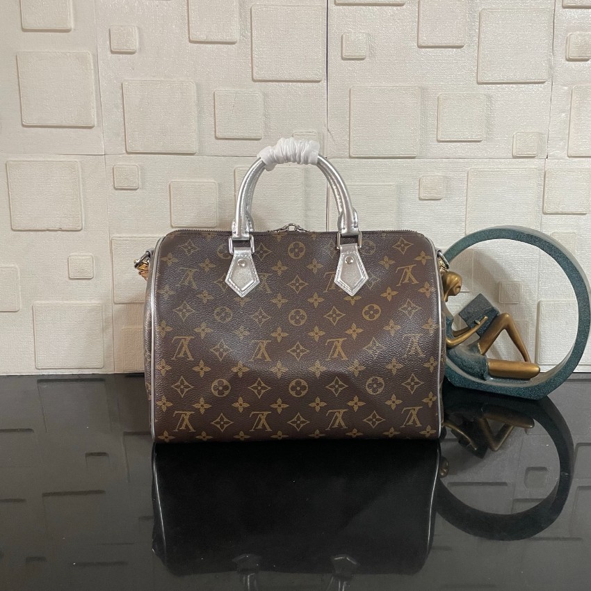 ルイヴィトン スーパーコピー ナノスピーディ モノグラム チャーム付き ミニボストンバッグ ブラウン レディース 売れ筋_3