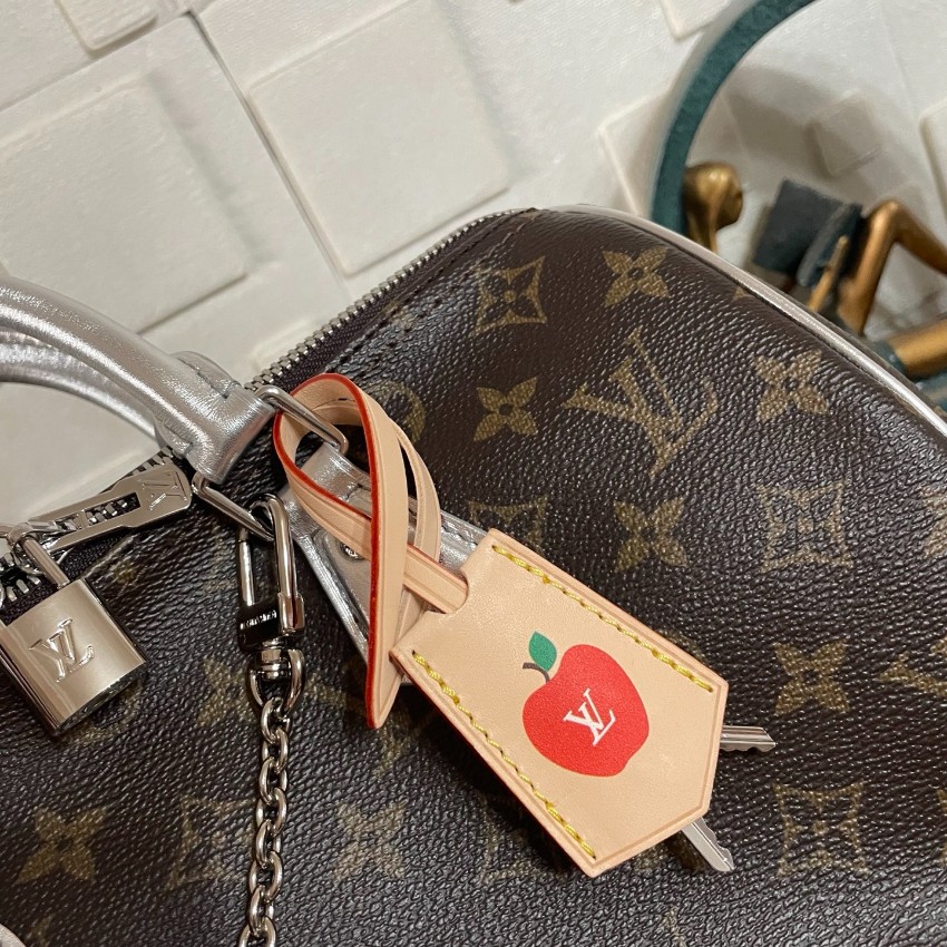 ルイヴィトン スーパーコピー ナノスピーディ モノグラム チャーム付き ミニボストンバッグ ブラウン レディース 売れ筋_6