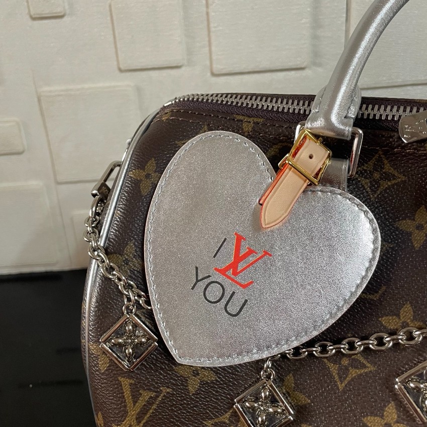 ルイヴィトン スーパーコピー ナノスピーディ モノグラム チャーム付き ミニボストンバッグ ブラウン レディース 売れ筋_9