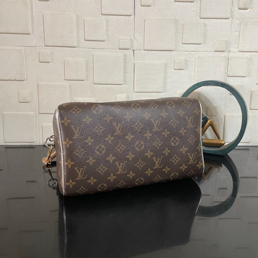 ルイヴィトン スーパーコピー ナノスピーディ モノグラム チャーム付き ミニボストンバッグ ブラウン レディース 売れ筋_5