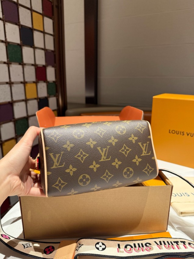 ルイヴィトン コピー ナノスピーディ モノグラム コンパクトフォルム ハンドバッグ ブラウン レディース_8