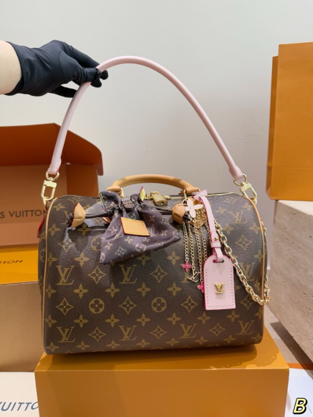ルイヴィトン スーパーコピー ナノスピーディ モノグラム チャーム装飾 ミニボストンバッグ ブラウンピンク 人気モデル_9
