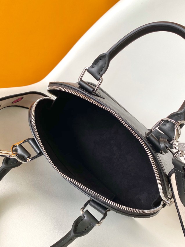 ルイヴィトン スーパーコピー 届く ナノスピーディ エピレザー ロゴストラップ付き ミニハンドバッグ ブラック レディース 通販_1