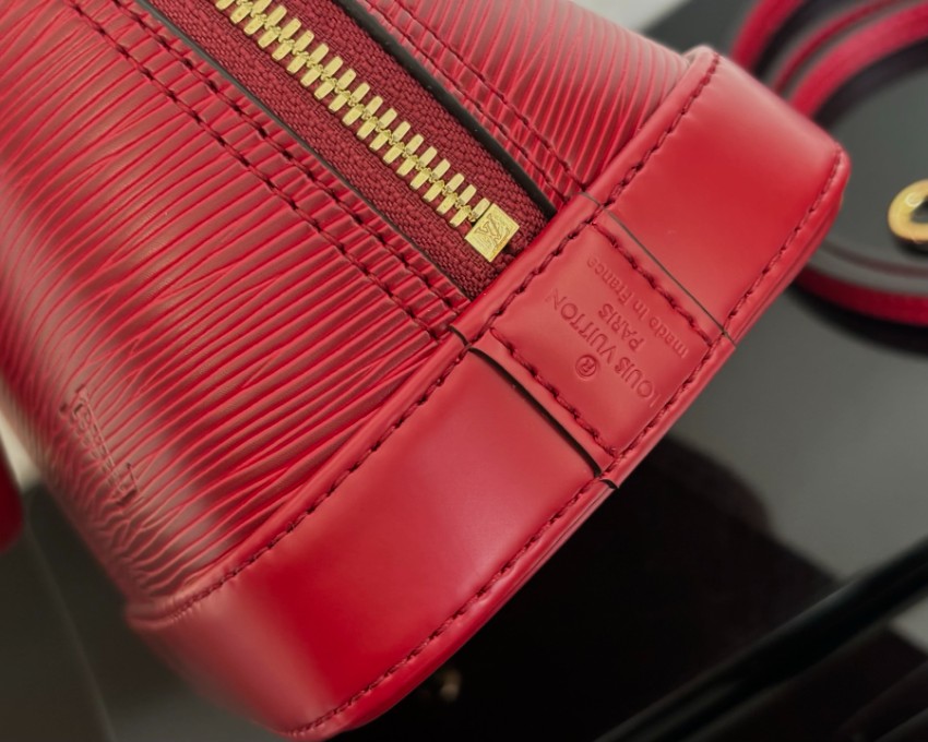 ルイヴィトン コピー ナノスピーディ エピレザー 半円フォルム ミニボストンバッグ レッド レディース おすすめ_2
