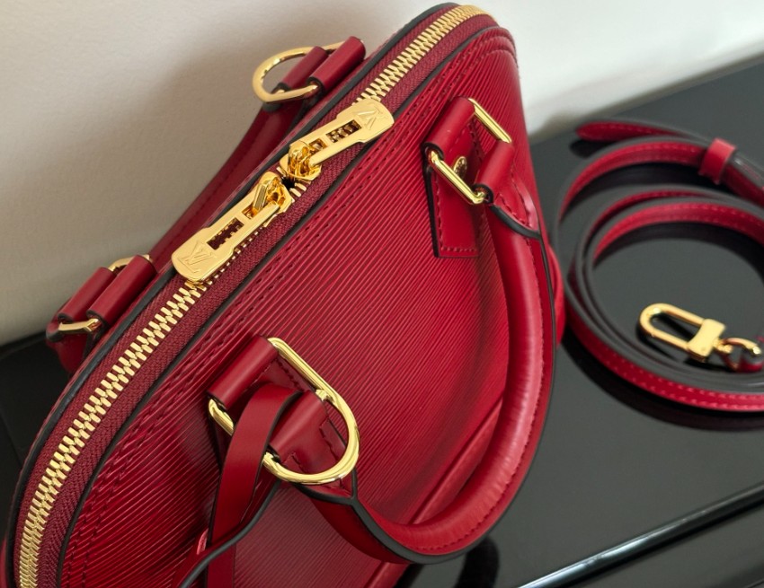 ルイヴィトン コピー ナノスピーディ エピレザー 半円フォルム ミニボストンバッグ レッド レディース おすすめ_8